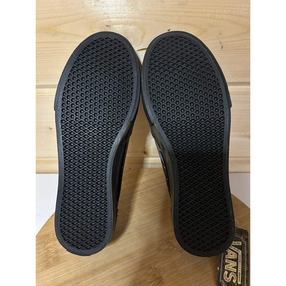 VANS Cassie Patent Leather Croc Black Women's‎ Size 5 NEW!